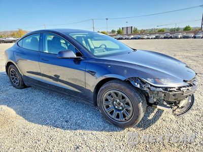 Czwarte zdjęcie samochodu z boku: 2025 TESLA MODEL 3 VIN:5YJ3E1EA5SF136683 - miniatura