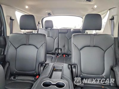 Zdjęcie 10 z 13 samochodu: 2025 HONDA PILOT TOURING VIN:5FNYG1H72SB145647 - miniatura