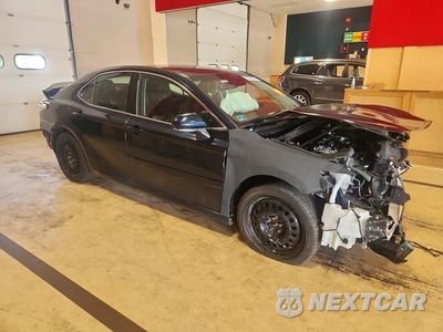 Czwarte zdjęcie samochodu z boku: 2018 TOYOTA CAMRY XLE VIN:4T1B11HK8JU600935 - miniatura