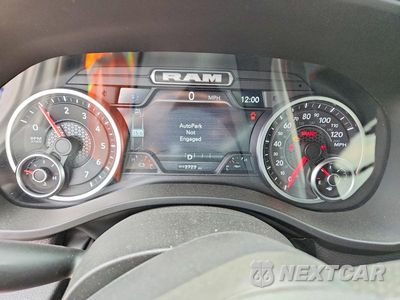 Zdjęcie 9 z 12 samochodu: 2026 RAM 1500 TRADESMAN VIN:3C6SRFGP5T4162512 - miniatura