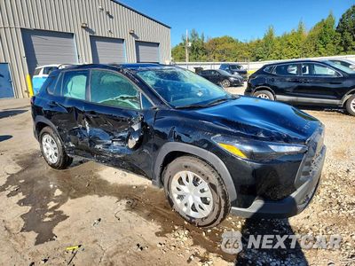 Czwarte zdjęcie samochodu z boku: 2026 TOYOTA COROLLA CROSS L VIN:7MUAAAAG4TV174163 - miniatura
