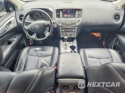 Zdjęcie 8 z 13 samochodu: 2017 NISSAN PATHFINDER SL VIN:5N1DR2MM8HC605924 - miniatura