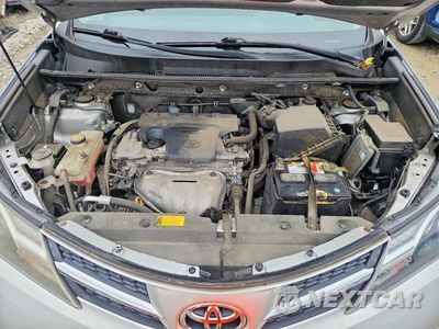 Zdjęcie 12 z 14 samochodu: 2014 TOYOTA RAV4 XLE VIN:JTMRFREV7ED050831 - miniatura