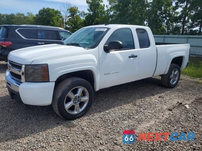 2011 CHEVROLET SILVERADO K1500 LS 1GCRKREA2BZ446172 - główne zdjęcie licytacji z USA - miniatura