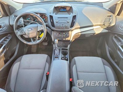Zdjęcie 8 z 12 samochodu: 2017 FORD ESCAPE SE VIN:1FMCU9GD2HUE00396 - miniatura