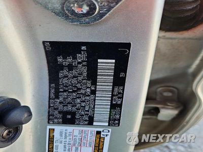 Zdjęcie 13 z 13 samochodu: 2005 TOYOTA HIGHLANDER BASE VIN:JTEEP21A450097808 - miniatura
