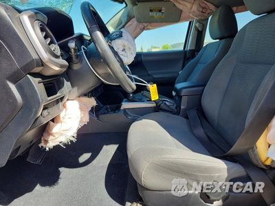 Zdjęcie 7 z 12 samochodu: 2016 TOYOTA TACOMA SR5 V6 VIN:3TMAZ5CN2GM004136 - miniatura