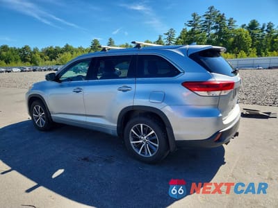 Drugie zdjęcie samochodu z przodu: 2018 TOYOTA HIGHLANDER XLE VIN:5TDJZRFH6JS856364 - miniatura