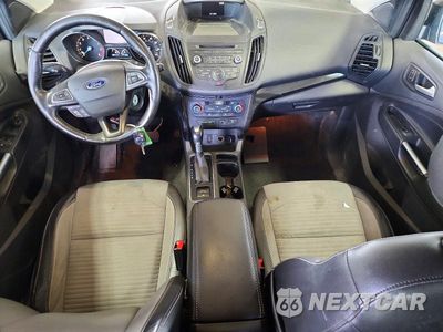 Zdjęcie 8 z 13 samochodu: 2017 FORD ESCAPE SE VIN:1FMCU9GD3HUC17394 - miniatura