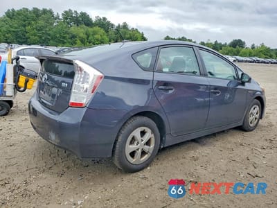 Trzecie zdjęcie samochodu z tyłu: 2011 TOYOTA PRIUS TWO VIN:JTDKN3DU2B5364905 - miniatura
