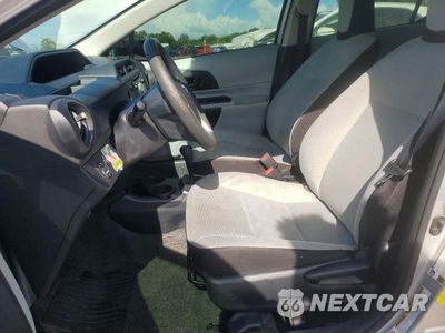Zdjęcie 7 z 13 samochodu: 2014 TOYOTA PRIUS C ONE VIN:JTDKDTB30E1575187 - miniatura