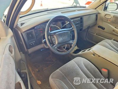 Zdjęcie 8 z 12 samochodu: 2003 DODGE DAKOTA QUAD SLT VIN:1D7HL48N53S126158 - miniatura