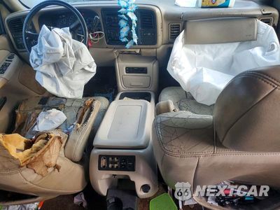 Zdjęcie 8 z 12 samochodu: 2002 CHEVROLET TAHOE C1500 VIN:1GNEC13Z12J330621 - miniatura