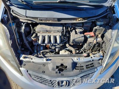 Zdjęcie 11 z 12 samochodu: 2013 HONDA FIT VIN:JHMGE8H3XDC070427 - miniatura