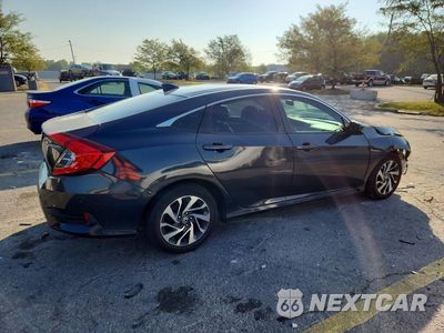 Trzecie zdjęcie samochodu z tyłu: 2017 HONDA CIVIC EX VIN:19XFC2F73HE035233 - miniatura