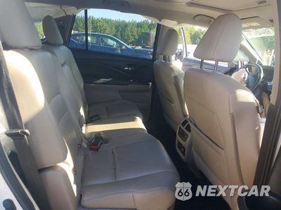 Zdjęcie 10 z 12 samochodu: 2019 HONDA PILOT TOURING VIN:5FNYF6H91KB017644 - miniatura
