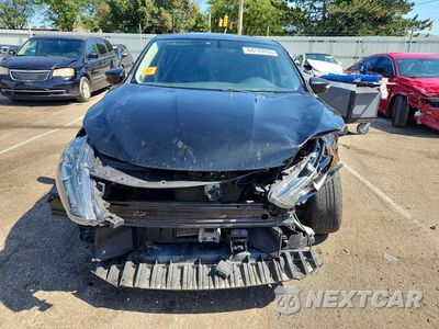 Piąte zdjęcie samochodu w środku: 2019 NISSAN SENTRA SR VIN:3N1AB7AP5KY379155 - miniatura