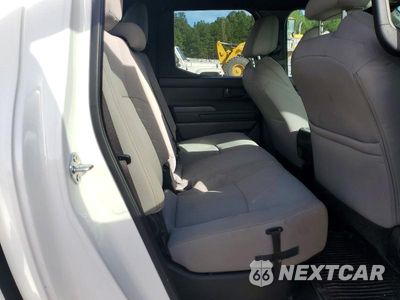 Zdjęcie 10 z 12 samochodu: 2025 TOYOTA TACOMA SR5 VIN:3TMLB5JN1SM186596 - miniatura