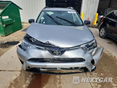 Piąte zdjęcie samochodu w środku: 2018 TOYOTA RAV4 LE VIN:JTMZFREV0JJ192546 - miniatura