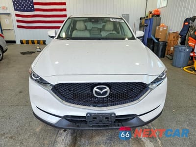 Piąte zdjęcie samochodu w środku: 2017 MAZDA CX-5 TOURING VIN:JM3KFBCL4H0132111 - miniatura