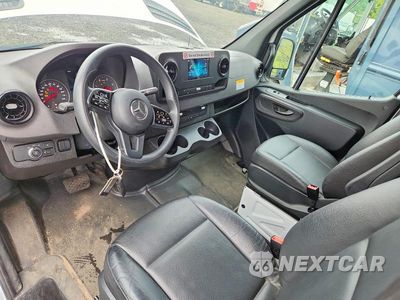 Zdjęcie 8 z 13 samochodu: 2024 MERCEDES-BENZ SPRINTER 2500 DELIVERY VAN VIN:W1Y4NCHY5RT175351 - miniatura