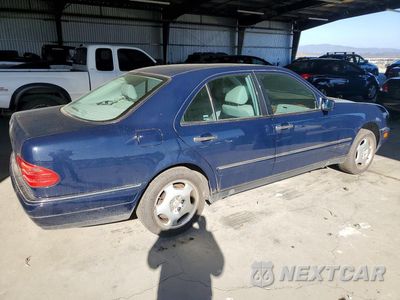 Trzecie zdjęcie samochodu z tyłu: 1999 MERCEDES-BENZ E VIN:WDBJF70H5XA897918 - miniatura