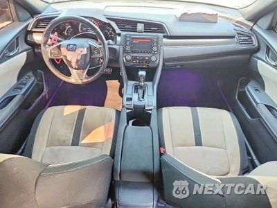 Zdjęcie 8 z 12 samochodu: 2017 HONDA CIVIC SPORT VIN:SHHFK7H42HU210275 - miniatura