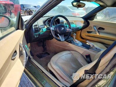 Zdjęcie 8 z 12 samochodu: 2003 BMW Z4 3.0 VIN:4USBT53493LU03774 - miniatura
