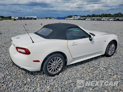 Trzecie zdjęcie samochodu z tyłu: 2018 FIAT 124 SPIDER CLASSICA VIN:JC1NFAEK0J0134445 - miniatura