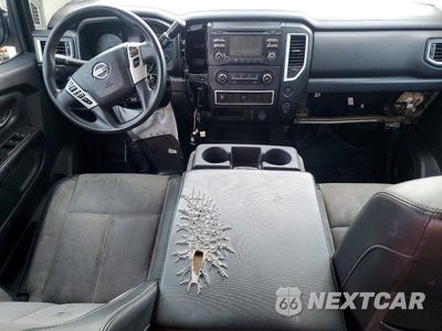 Zdjęcie 8 z 12 samochodu: 2018 NISSAN TITAN S VIN:1N6AA1EK0JN545568 - miniatura