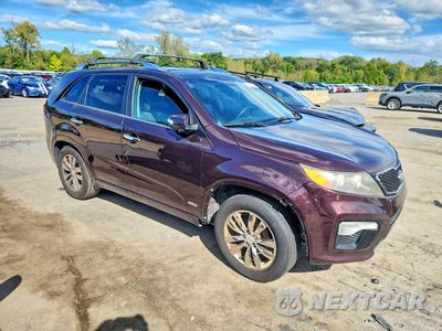Czwarte zdjęcie samochodu z boku: 2011 KIA SORENTO SX VIN:5XYKWDA21BG176549 - miniatura