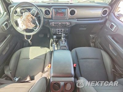 Zdjęcie 8 z 13 samochodu: 2018 JEEP WRANGLER UNLIMITED SAHARA VIN:1C4HJXEN4JW245928 - miniatura