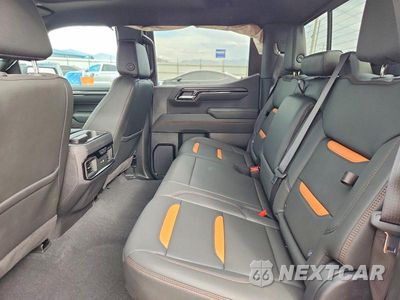 Zdjęcie 10 z 12 samochodu: 2026 GMC SIERRA K1500 AT4 VIN:3GTUUEEL0TG344899 - miniatura