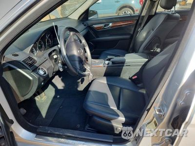 Zdjęcie 7 z 13 samochodu: 2011 MERCEDES-BENZ C 300 4MATIC VIN:WDDGF8BB4BR145959 - miniatura