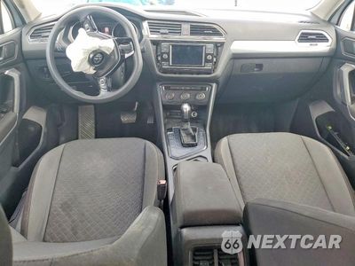 Zdjęcie 8 z 13 samochodu: 2019 VOLKSWAGEN TIGUAN S VIN:3VV1B7AX3KM073965 - miniatura
