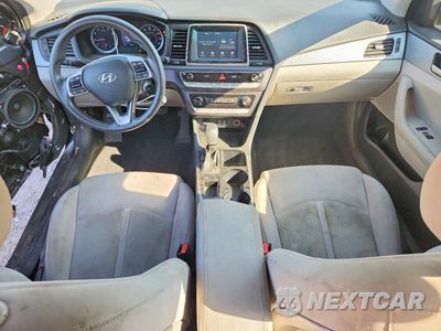 Zdjęcie 8 z 13 samochodu: 2019 HYUNDAI SONATA SE VIN:5NPE24AF4KH766345 - miniatura