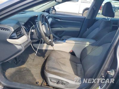 Zdjęcie 7 z 12 samochodu: 2018 TOYOTA CAMRY LE VIN:4T1B11HK4JU141399 - miniatura