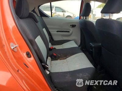 Zdjęcie 11 z 13 samochodu: 2013 TOYOTA PRIUS C THREE VIN:JTDKDTB35D1048311 - miniatura