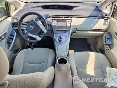 Zdjęcie 8 z 12 samochodu: 2013 TOYOTA PRIUS TWO VIN:JTDKN3DU8D0347185 - miniatura