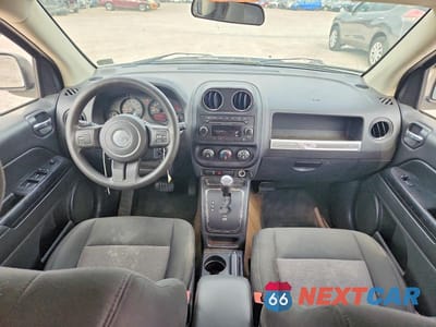 Zdjęcie 8 z 13 samochodu: 2014 JEEP COMPASS SPORT VIN:1C4NJCBA7ED743006 - miniatura
