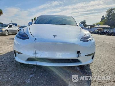 Piąte zdjęcie samochodu w środku: 2024 TESLA MODEL Y VIN:7SAYGDEE8RF165323 - miniatura