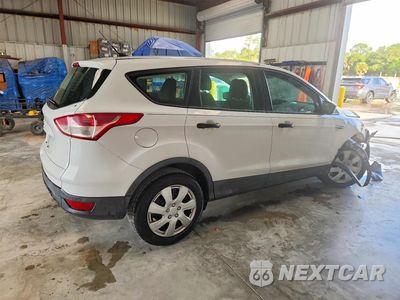 Trzecie zdjęcie samochodu z tyłu: 2016 FORD ESCAPE S VIN:1FMCU0F73GUA73058 - miniatura
