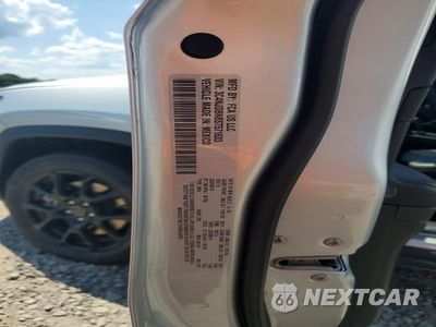 Zdjęcie 13 z 13 samochodu: 2025 JEEP COMPASS LATITUDE VIN:3C4NJDBN8ST571633 - miniatura