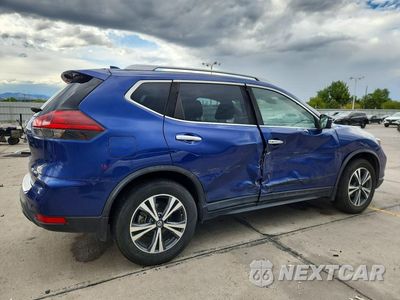 Trzecie zdjęcie samochodu z tyłu: 2019 NISSAN ROGUE SV VIN:JN8AT2MV1KW387272 - miniatura