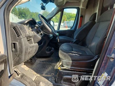 Zdjęcie 7 z 13 samochodu: 2021 RAM PROMASTER 3500 DELIVERY VAN VIN:3C6MRVJG4ME541220 - miniatura