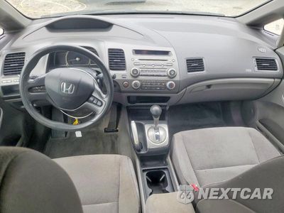 Zdjęcie 8 z 12 samochodu: 2008 HONDA CIVIC LX VIN:1HGFA16518L052930 - miniatura