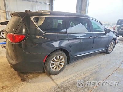 Trzecie zdjęcie samochodu z tyłu: 2018 CHRYSLER PACIFICA TOURING L VIN:2C4RC1BG2JR133008 - miniatura