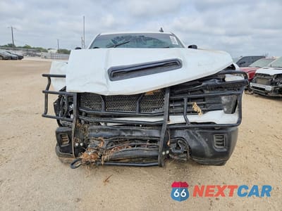 Piąte zdjęcie samochodu w środku: 2026 CHEVROLET SILVERADO K2500 HEAVY DUTY VIN:1GC4KLE70TF289904 - miniatura
