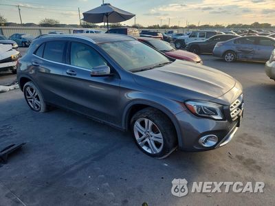 Czwarte zdjęcie samochodu z boku: 2018 MERCEDES-BENZ GLA 250 VIN:WDCTG4EB6JJ501135 - miniatura