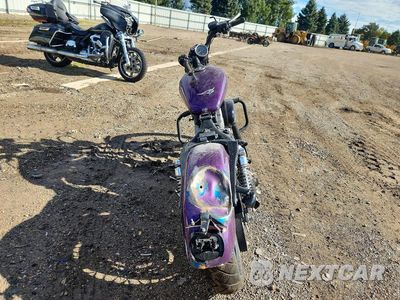 Czwarte zdjęcie samochodu z boku: 2005 HARLEY-DAVIDSON XL883 C VIN:1HD4CJM1X5K419484 - miniatura